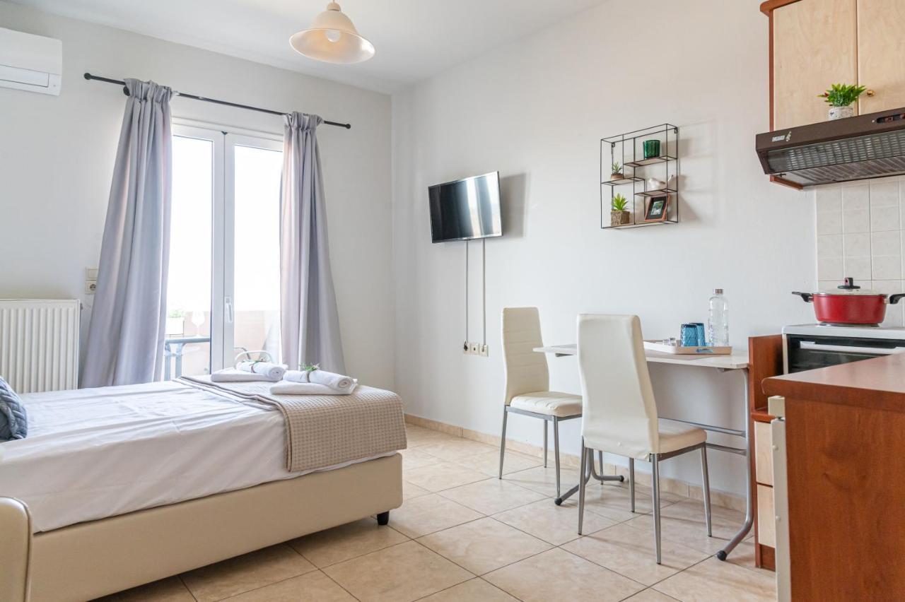 Haris Seaview Apartment Heraklion  Bagian luar foto