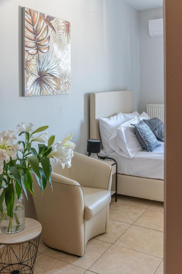 Haris Seaview Apartment Heraklion  Bagian luar foto