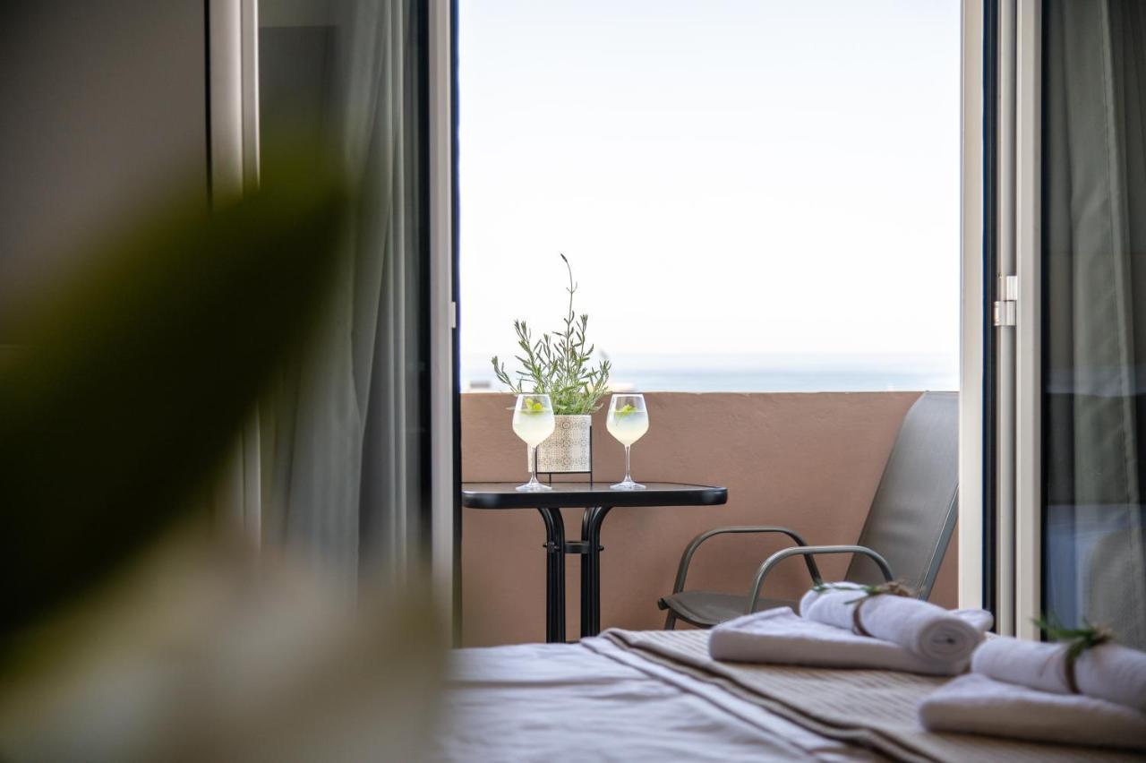 Haris Seaview Apartment Heraklion  Bagian luar foto