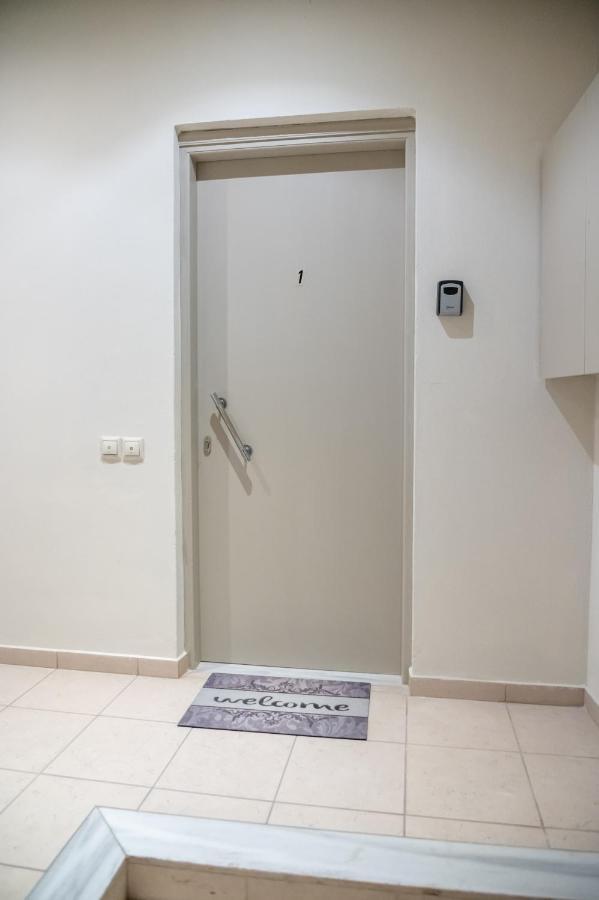 Haris Seaview Apartment Heraklion  Bagian luar foto
